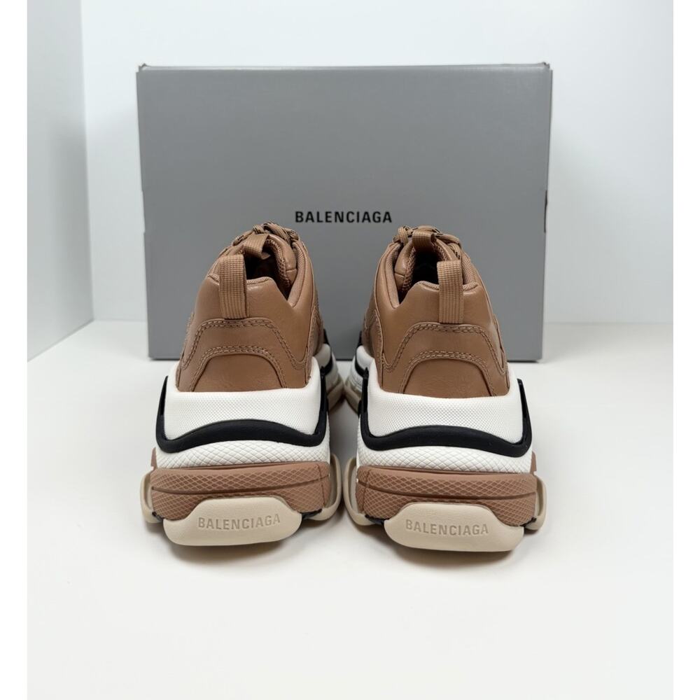 Size 40EU/7US- Balenciaga Triple S Sneaker Nude Beige🦂 NEW/RETAIL $1.1K! - Picture 4 of 10
